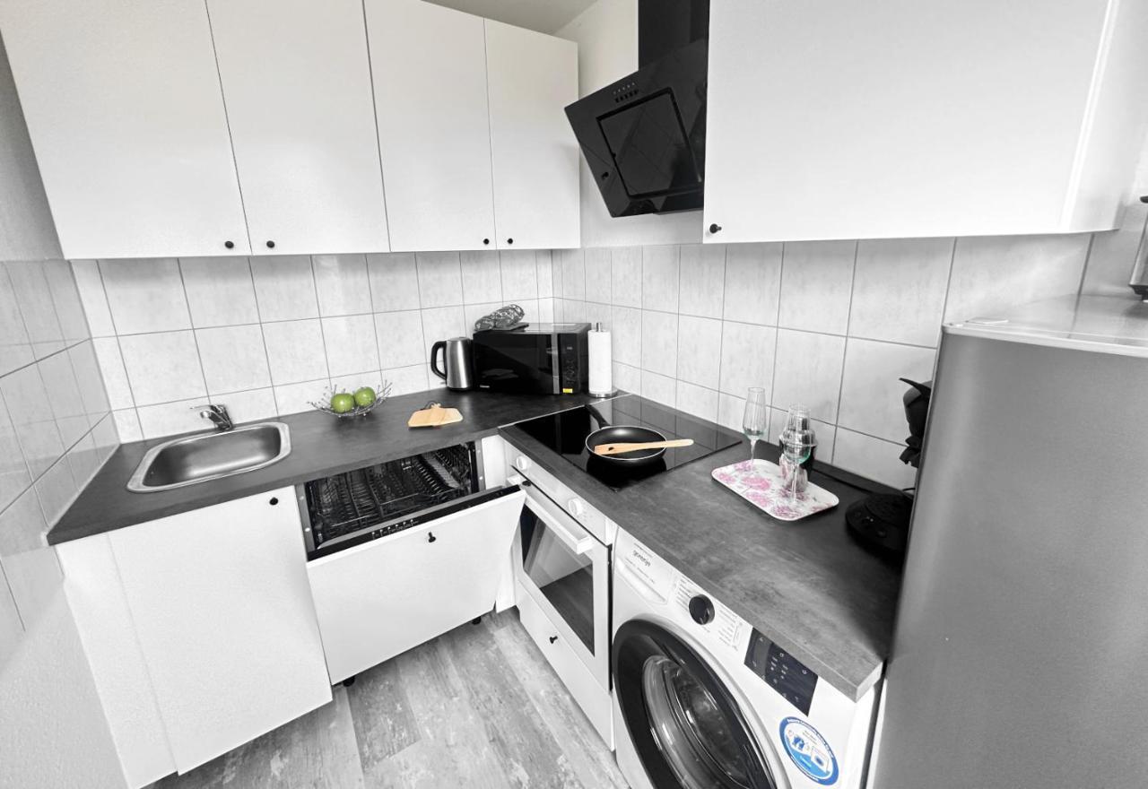 Vaz Apartments Essen, Kueche, Wlan, Tv, Netflix, Ca 15 Min Messe U Hbf Exteriör bild