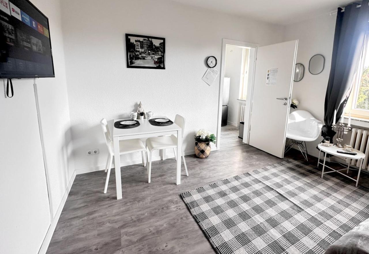 Vaz Apartments Essen, Kueche, Wlan, Tv, Netflix, Ca 15 Min Messe U Hbf Exteriör bild