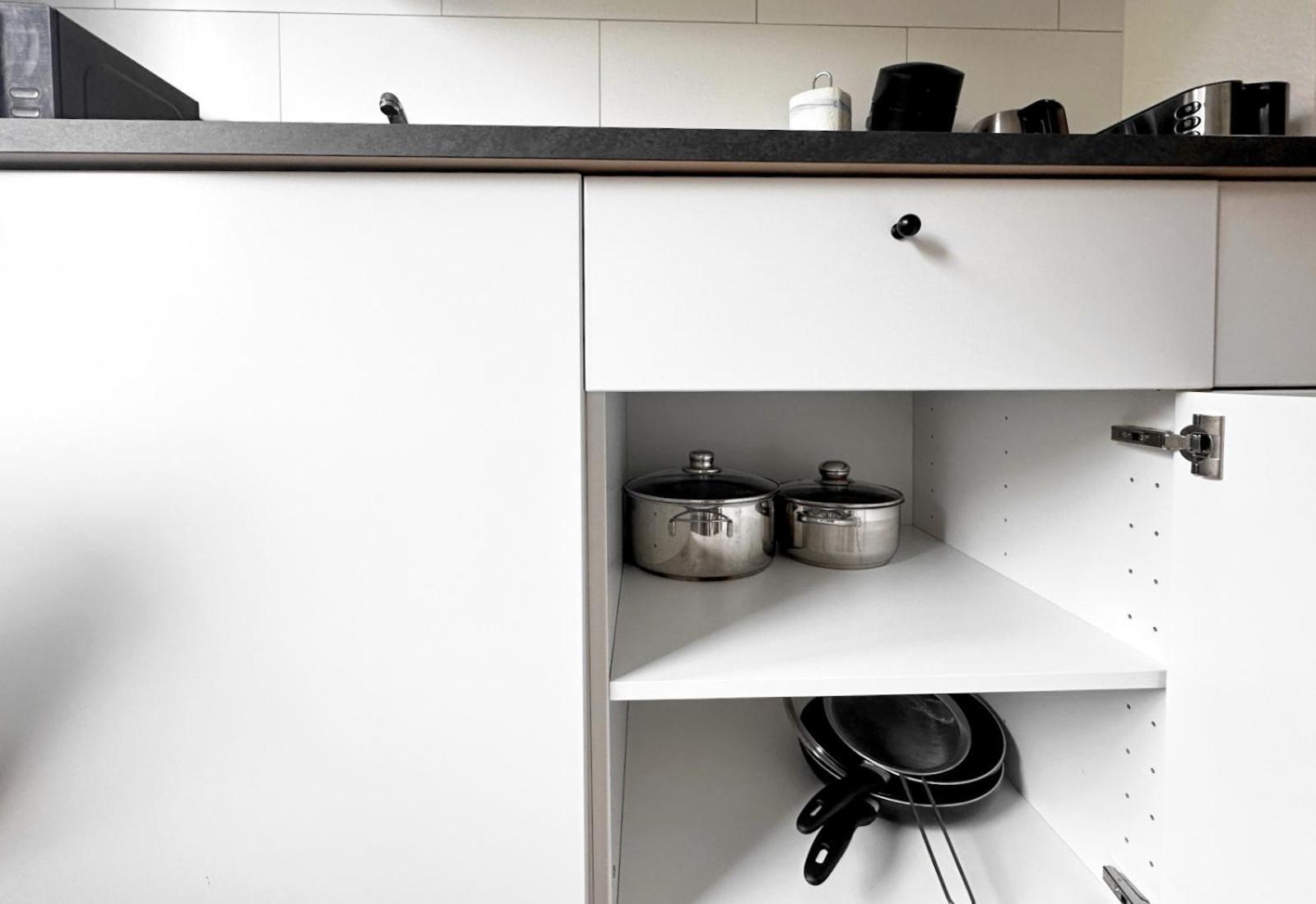 Vaz Apartments Essen, Kueche, Wlan, Tv, Netflix, Ca 15 Min Messe U Hbf Exteriör bild